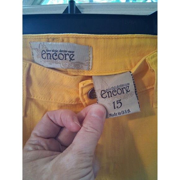 Encore Jeans Yellow Juniors 15 Super Stretchy - Picture 4 of 6